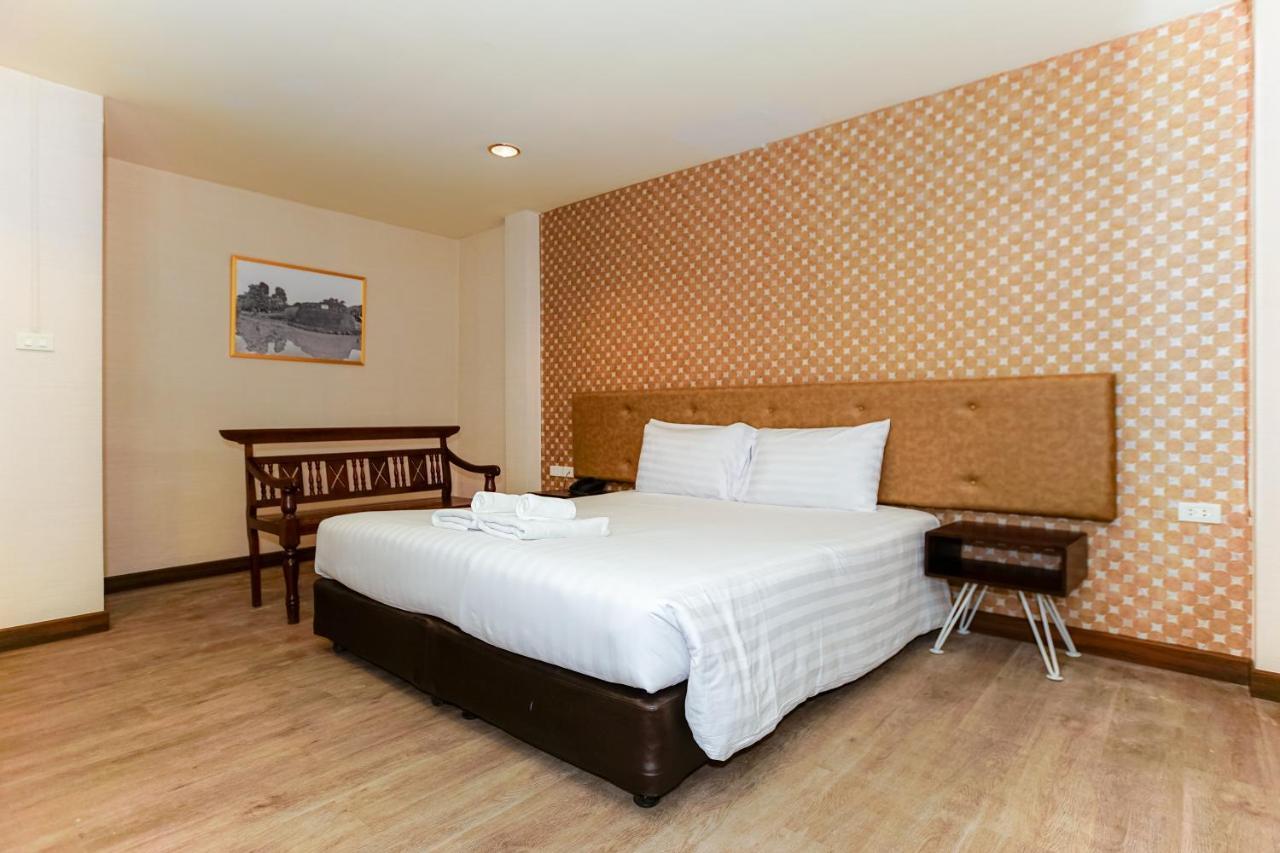 Parasol Inn Chiang Mai Old City Hotel Экстерьер фото
