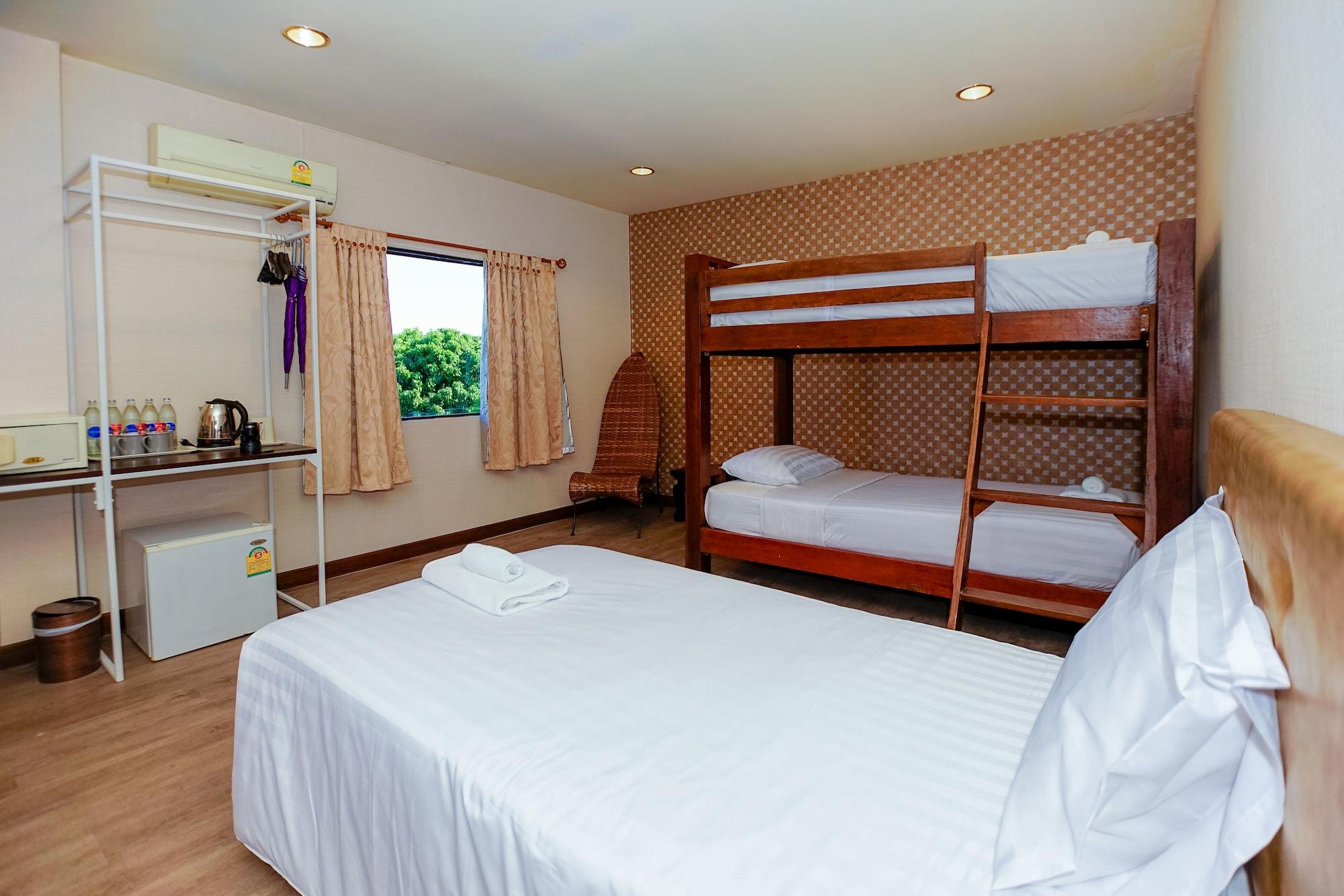 Parasol Inn Chiang Mai Old City Hotel Экстерьер фото